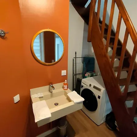 Joli Avec Cachet Dans Le Vieux Lägenhet